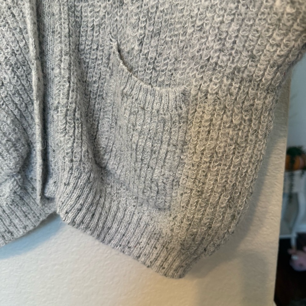 Gray Textured Knit Sweater. medium BB DAKOTA STEVE MADDEN - Picture 8 of 12